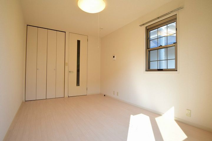 神奈川県藤沢市本鵠沼3(アパート)の賃貸物件の居間