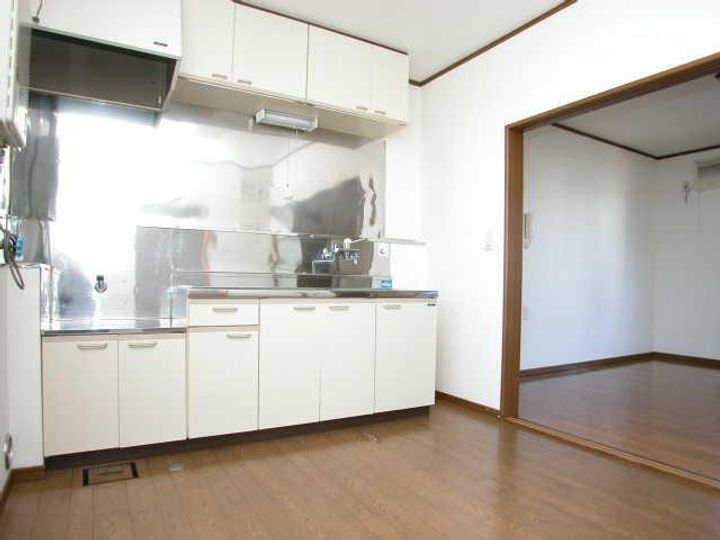 ●リヴァージュ石堂 Aの居間