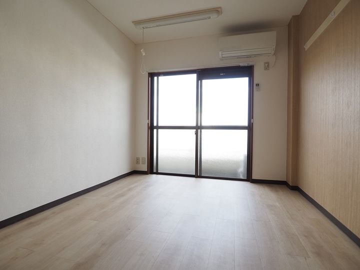 東京都府中市日新町3(マンション)の賃貸物件の居間