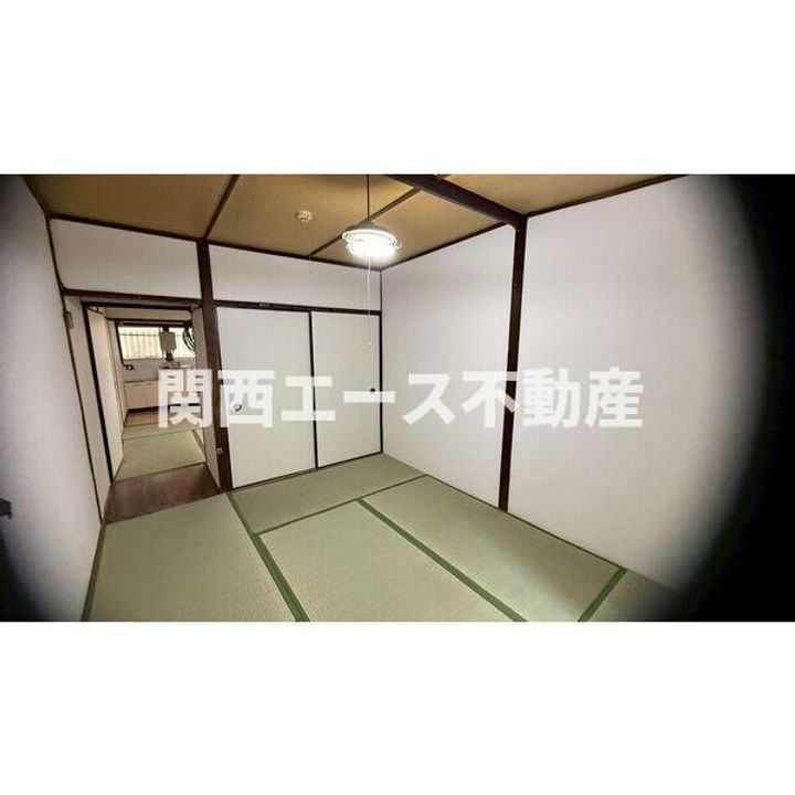 松葉町文化住宅の居間