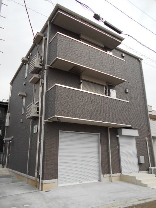 グローリーレジデンスの外観