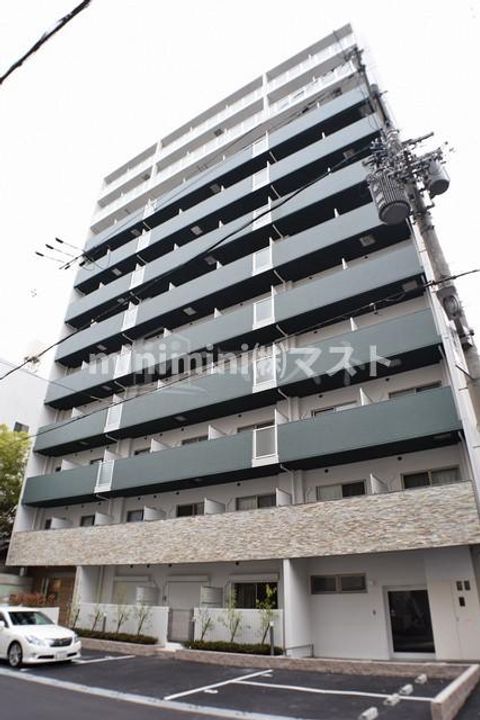 レジュールアッシュ難波南の外観