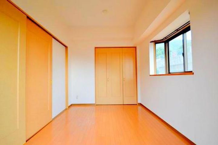 ボヌールマスダIIの内装