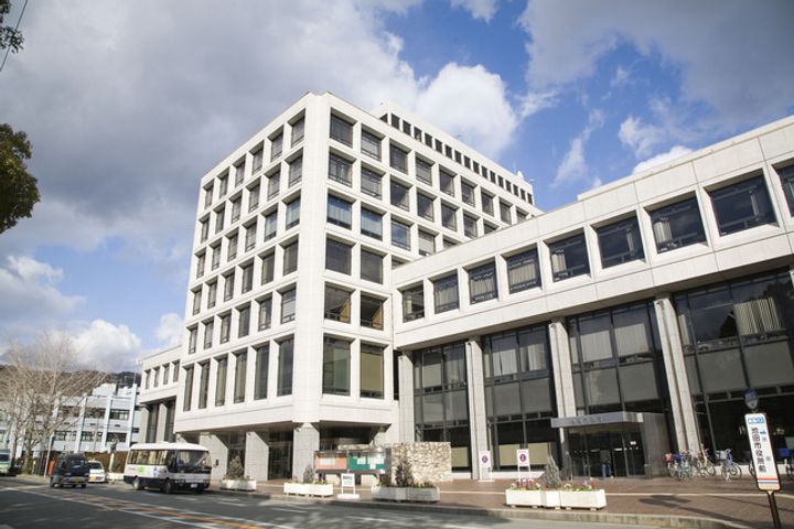 URアルビス緑丘の周辺