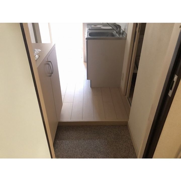 エスペシア華IIIの玄関