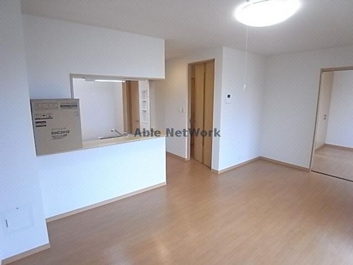 岐阜県岐阜市鷺山向井町(アパート)の賃貸物件の居間