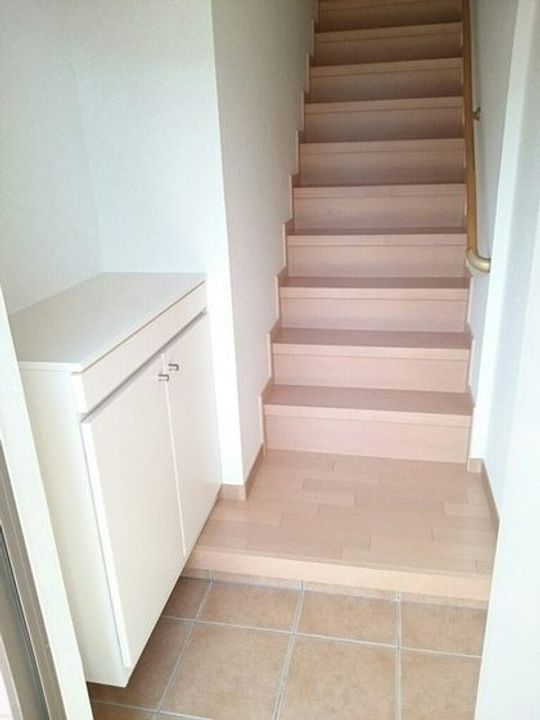 グレンツェントBの玄関