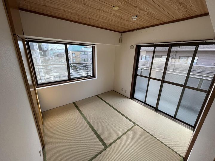 JSC帝塚山の内装