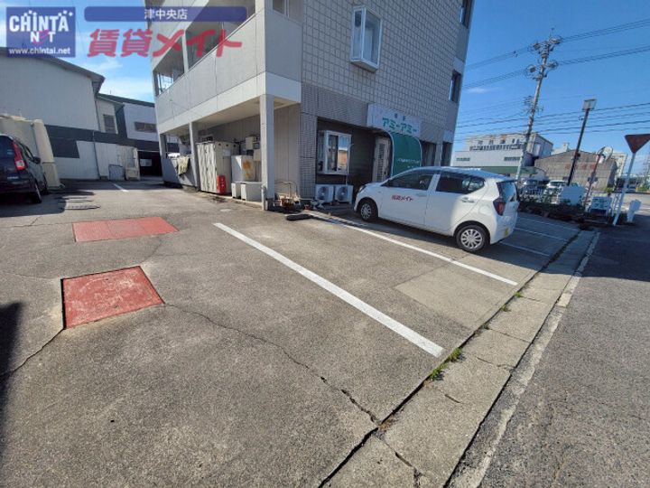 マンションアミーアミーの地図