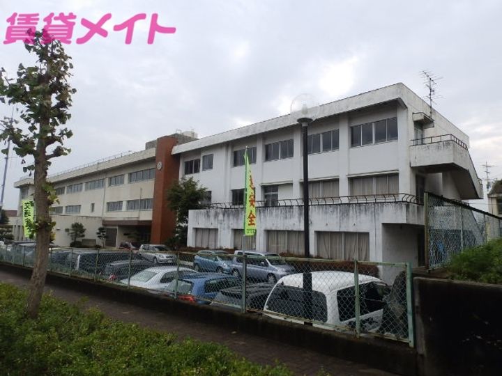 マンションアミーアミーの周辺