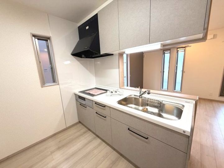 栃木県下野市祇園2(一戸建)の賃貸物件のキッチン