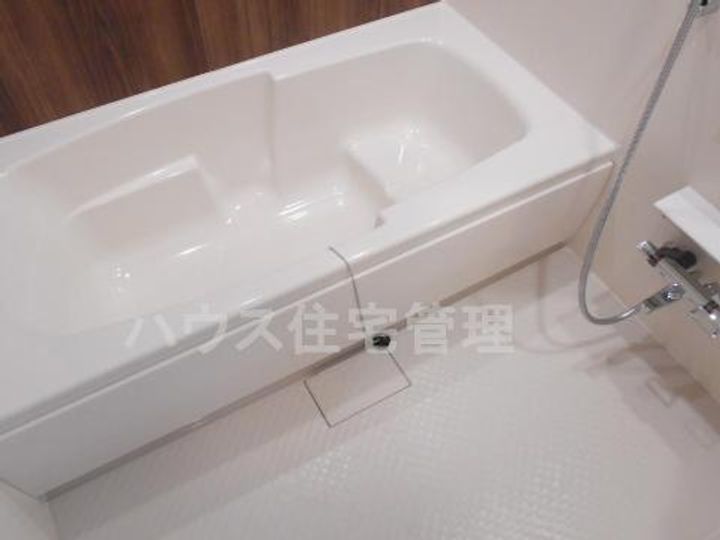 大阪府高槻市芝生町2(アパート)の賃貸物件の風呂