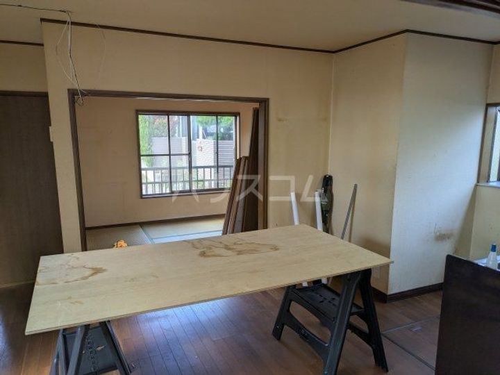 アーカス座間の居間