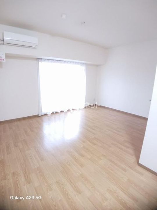 ツインパストラルの居間