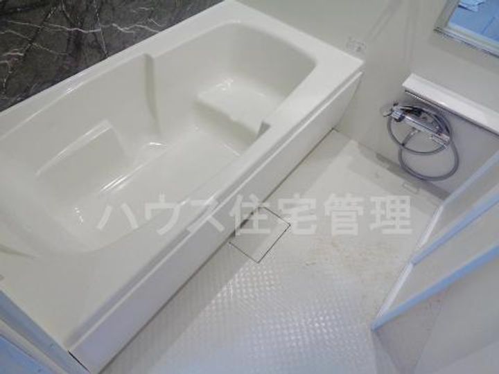 大阪府高槻市辻子2(アパート)の賃貸物件の風呂