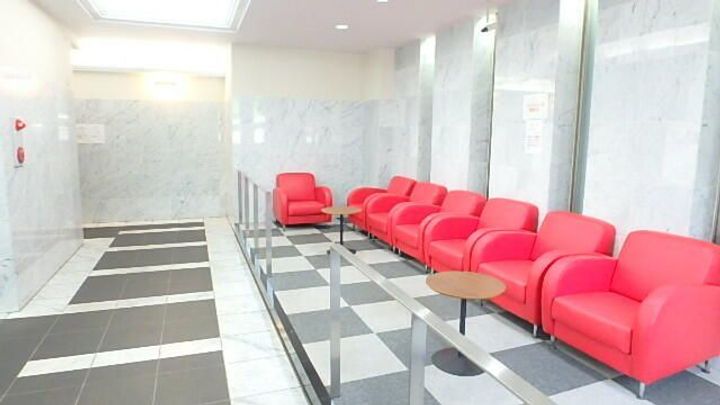 東京都新宿区西新宿8(マンション)の賃貸物件の地図