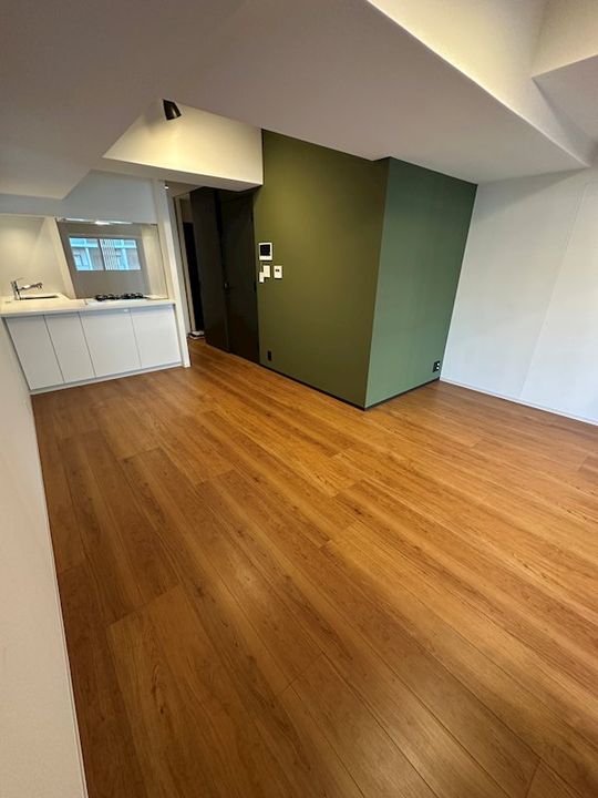 東京都新宿区左門町(マンション)の賃貸物件の居間