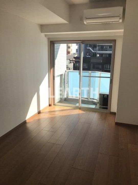 アンベリール墨田の居間