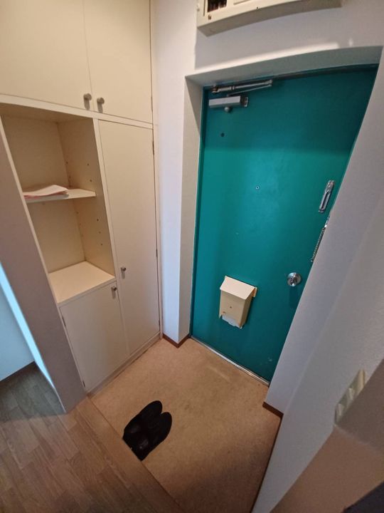 朝日台ハイツAの玄関