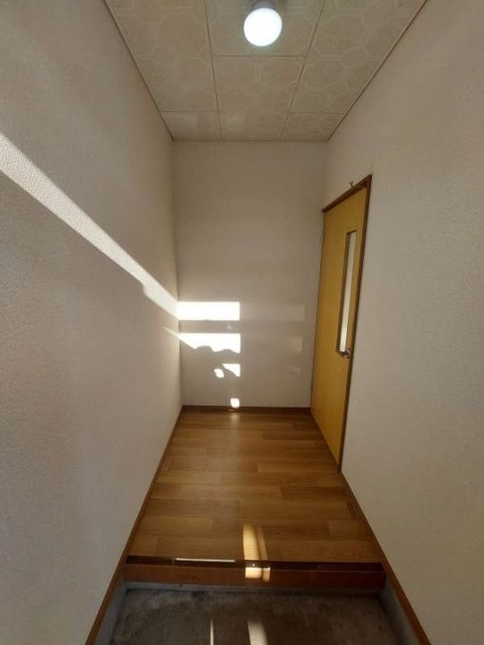 ウエストハウスの玄関