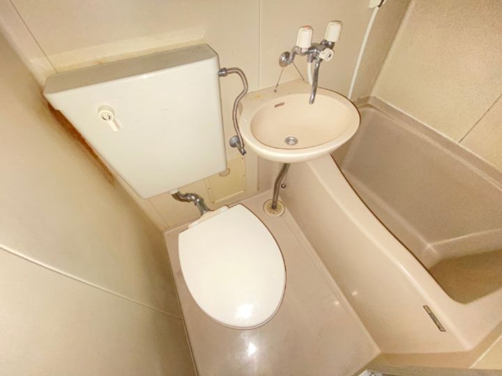 フェスティナレンテSATOの内装