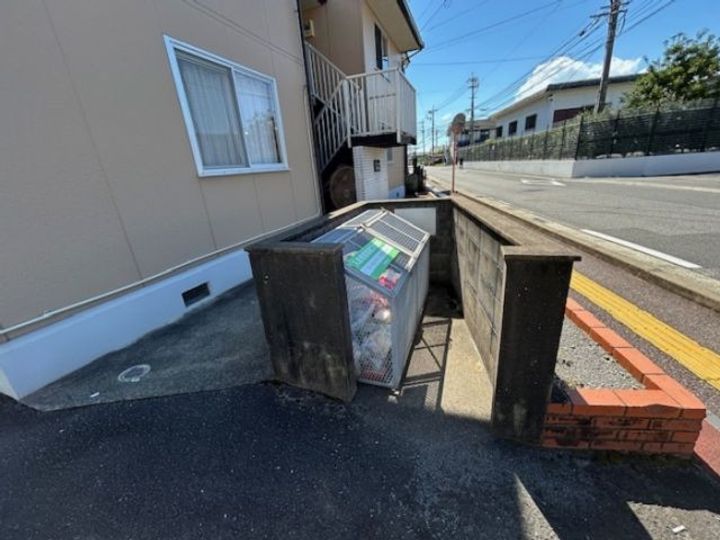 プレジール三城 A棟の地図