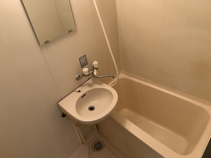 シャトラン弓木参番館の風呂