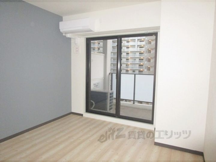 KDXレジデンス南草津の居間