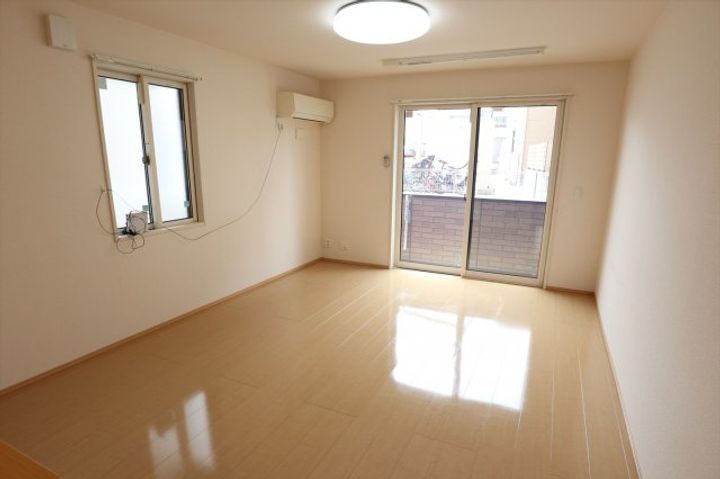 セントラルタウンコート A棟の居間