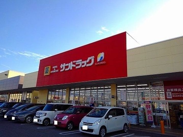 エクレシアの周辺