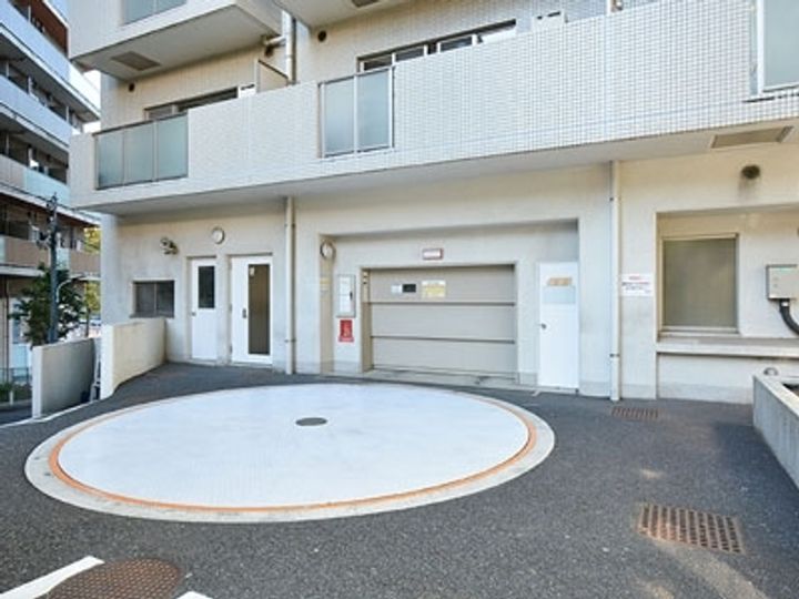 東京都港区六本木3(マンション)の賃貸物件の地図