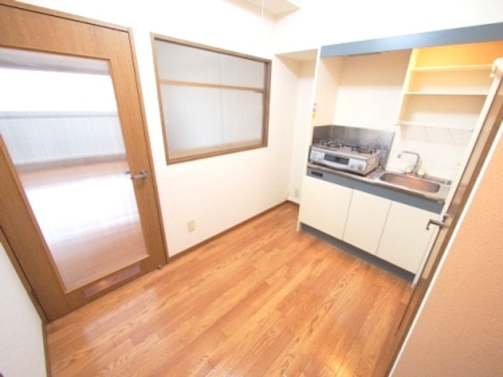 広島県広島市西区三滝町(マンション)の賃貸物件の居間