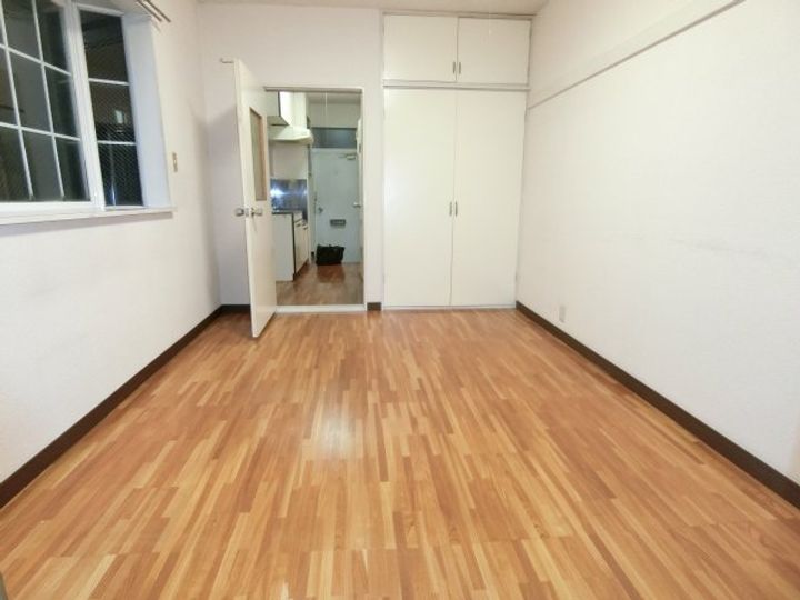 サンリットコーポの居間