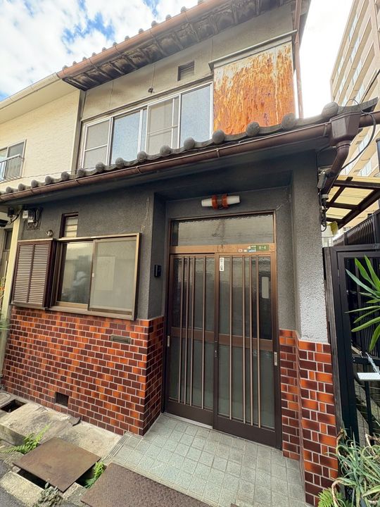 大阪府大阪市大正区南恩加島3(一戸建)の賃貸物件の玄関