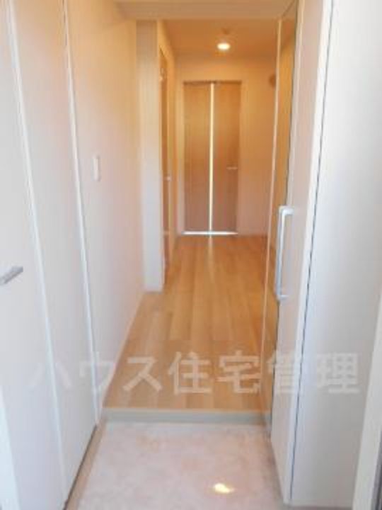 大阪府三島郡島本町高浜3(アパート)の賃貸物件の玄関