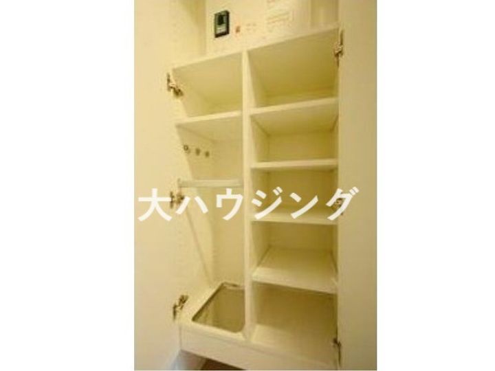 パークハビオ目黒リバーサイドの玄関