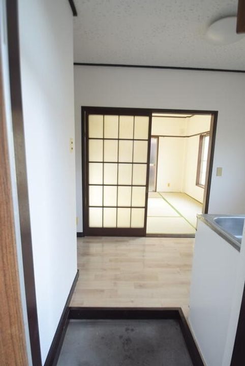 とよコーポの玄関