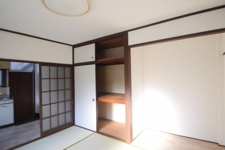 とよコーポの居間