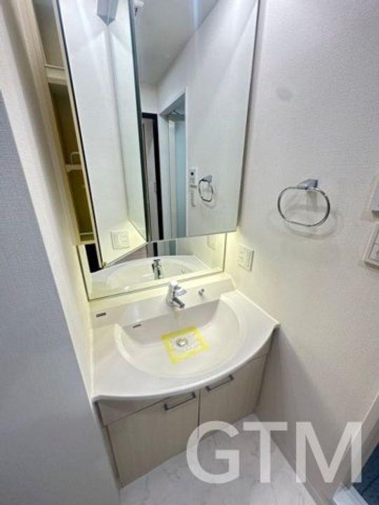 東京都新宿区西新宿8(マンション)の賃貸物件の内装