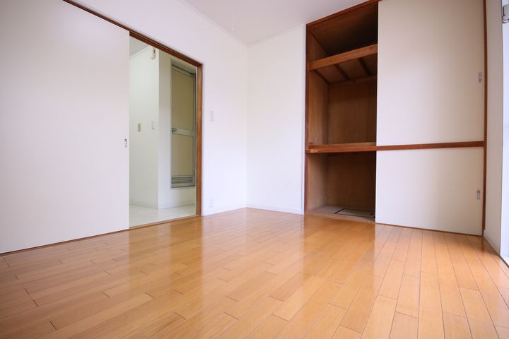 ポールハイツの内装