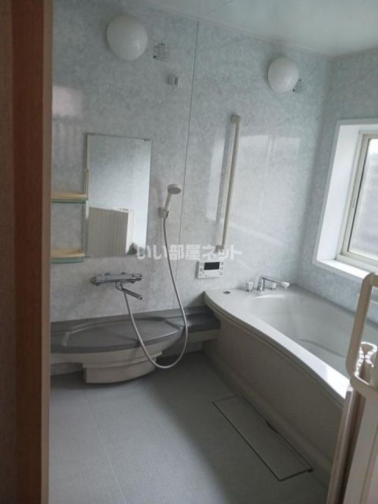 新潟県三条市西大崎2(一戸建)の賃貸物件の風呂