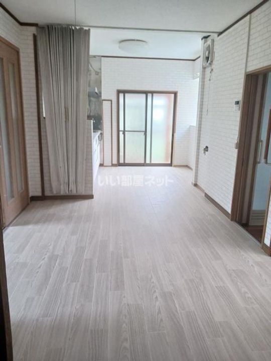 新潟県三条市西大崎2(一戸建)の賃貸物件の居間