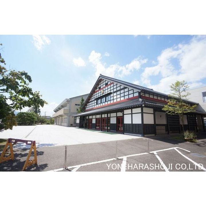 富山県砺波市千代(一戸建)の賃貸物件の周辺