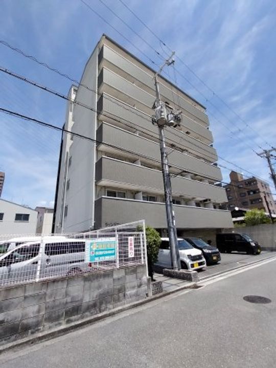 ウィングコート東大阪の外観