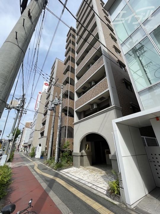 CITY SPIRE十三東の外観