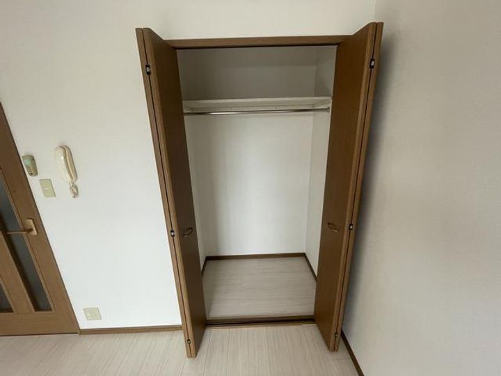 ドゥジェーム・シェソワの内装