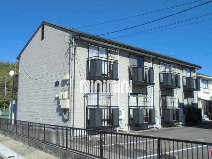 ドゥジェーム・シェソワの外観