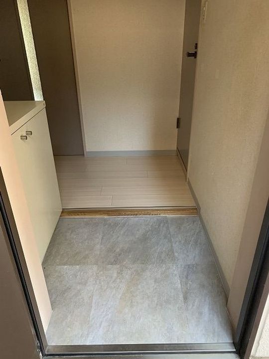 ISレイクヒルズの玄関