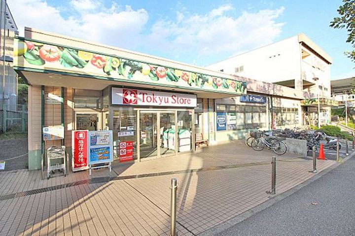 ISレイクヒルズの周辺