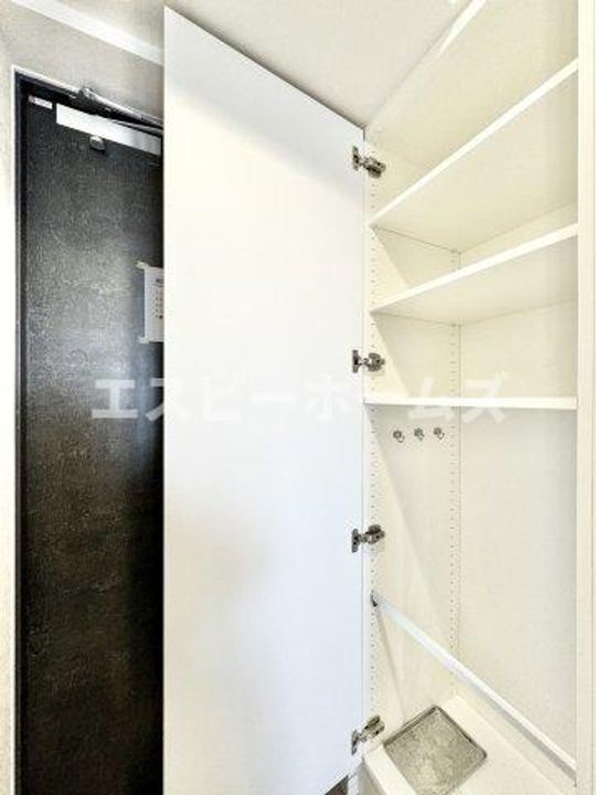 東京都足立区千住河原町(マンション)の賃貸物件の玄関